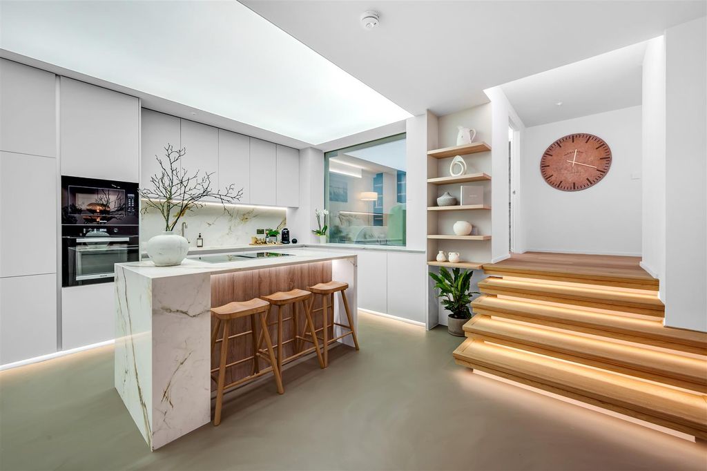 Property photo 1 of 21 3 Barrell Yard-8.Jpg