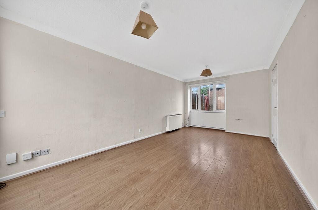 Property photo 3 of 12 1436534-24-69c65F...