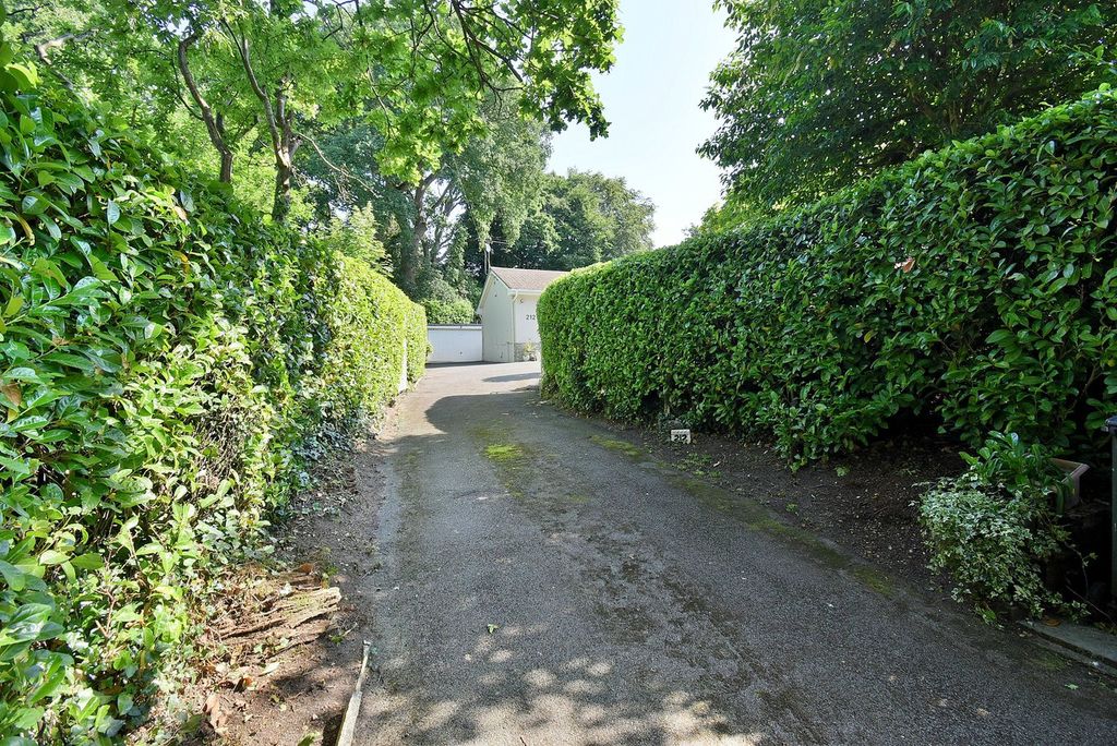 Property photo 2 of 23