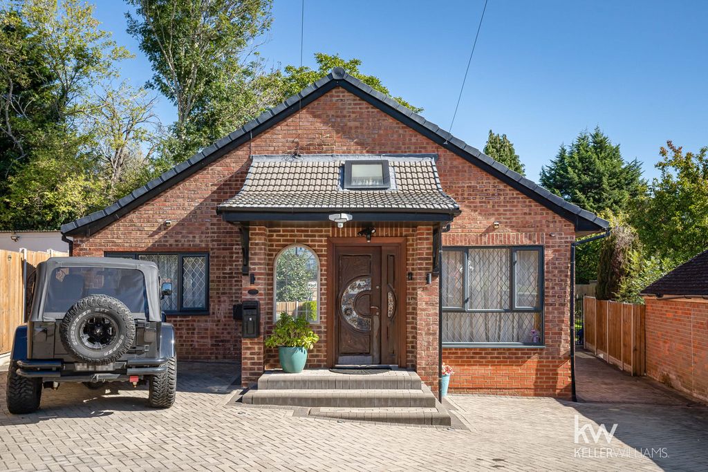 Property photo 1 of 21