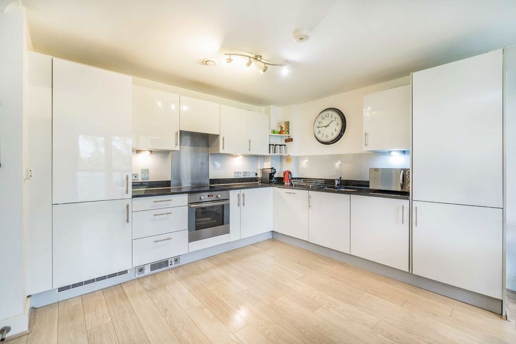 Property photo 3 of 7