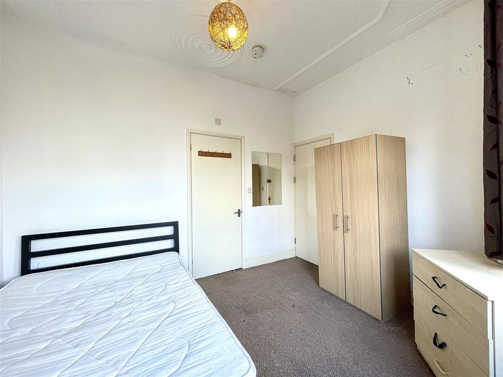 Property photo 1 of 4 Picture No. 18