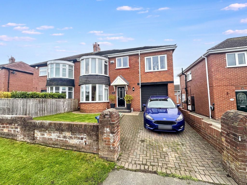 Property photo 1 of 27