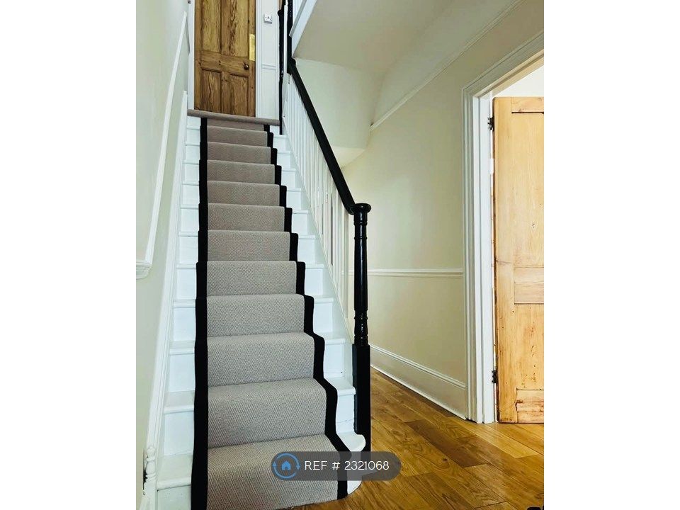 Property photo 3 of 19 Hallway