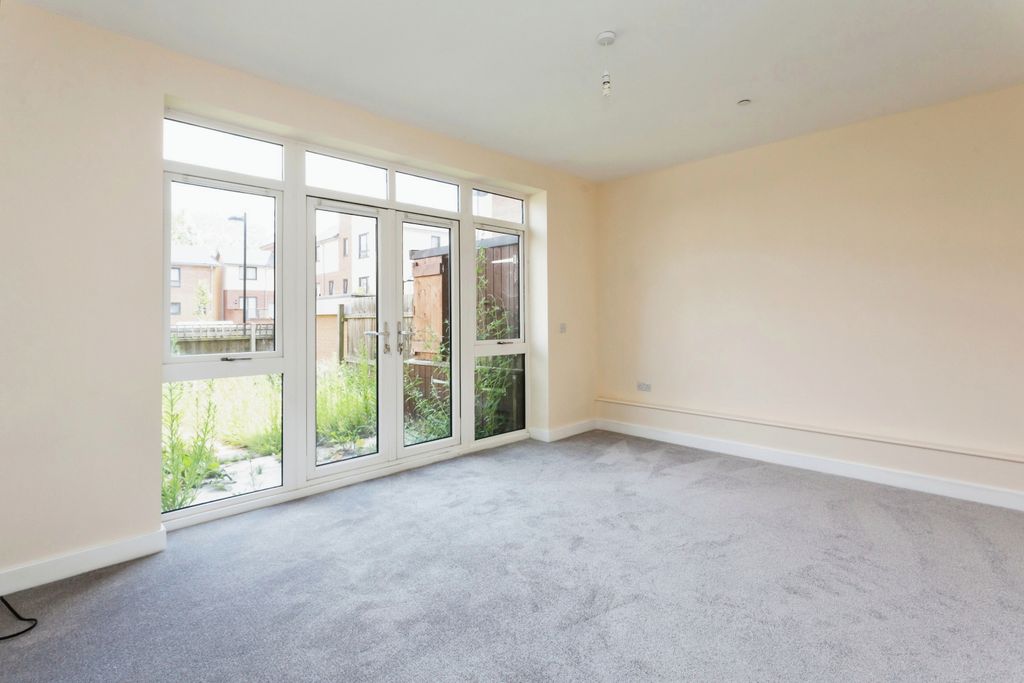 Property photo 3 of 17 Photography