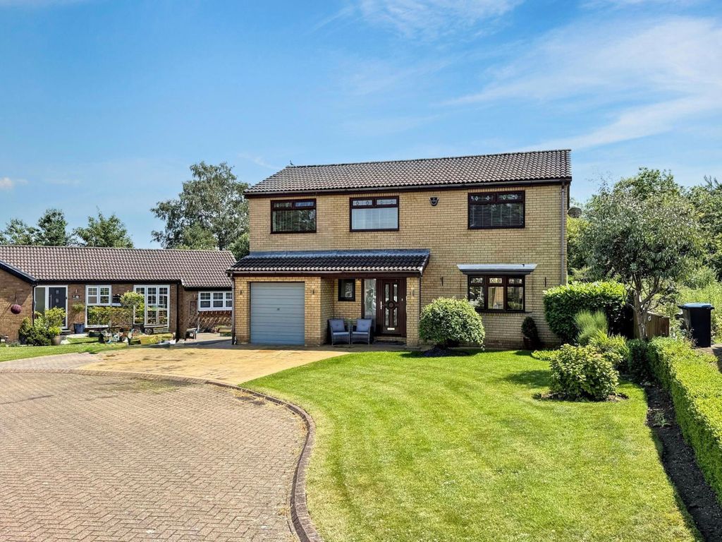 Property photo 1 of 31