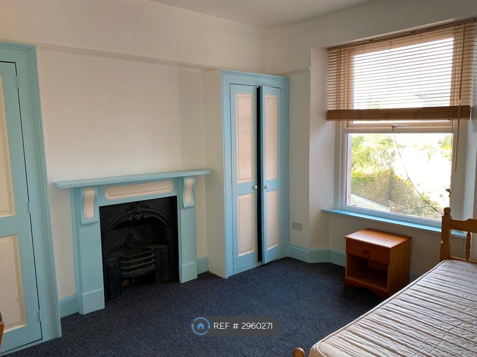Property photo 3 of 10