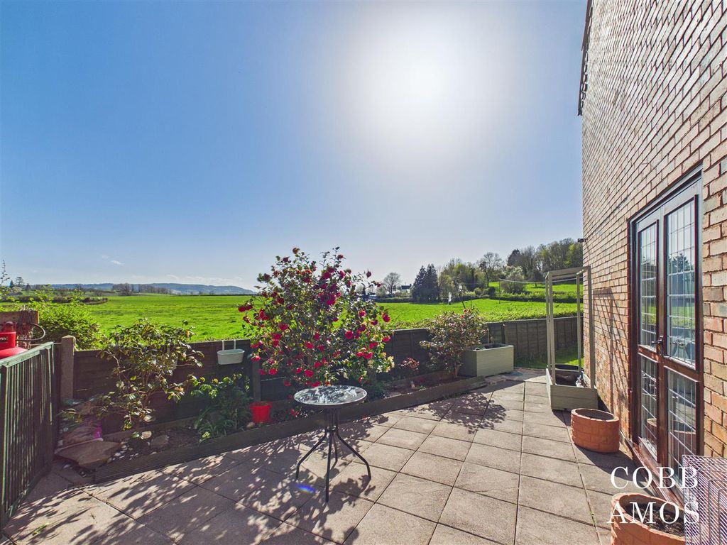 Property photo 2 of 31 Cam03722G0-Pr0094-Still009.Jpg