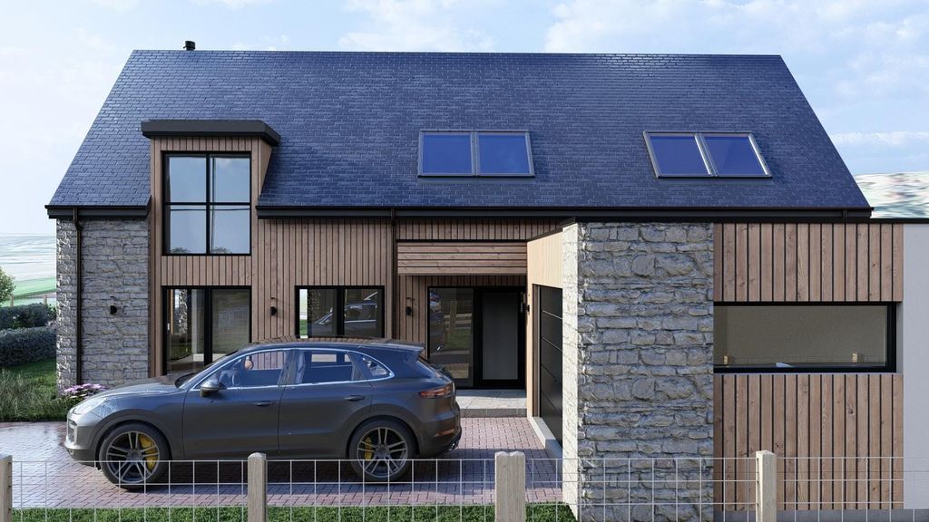 Property photo 3 of 6