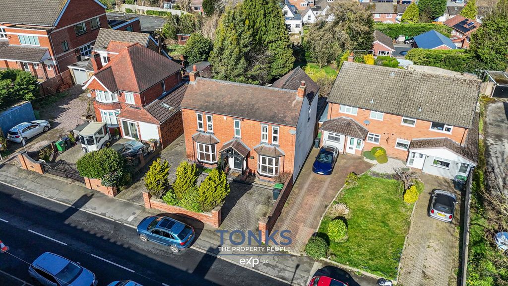 Property photo 2 of 21