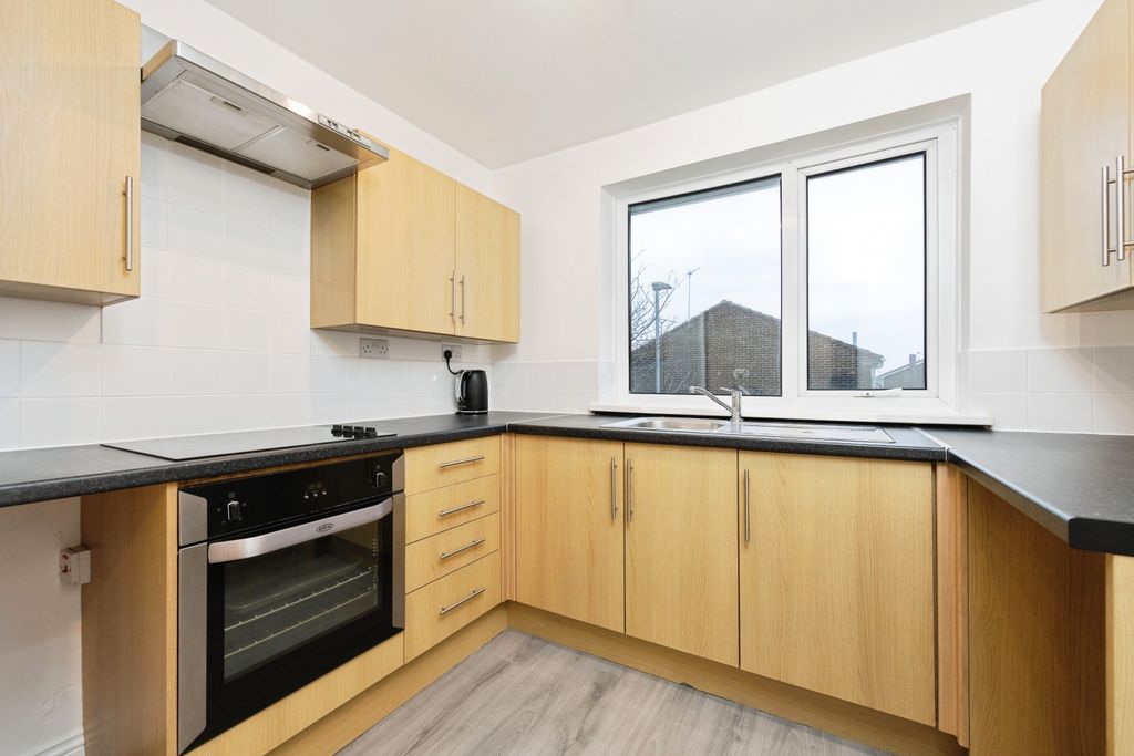 Property photo 2 of 15