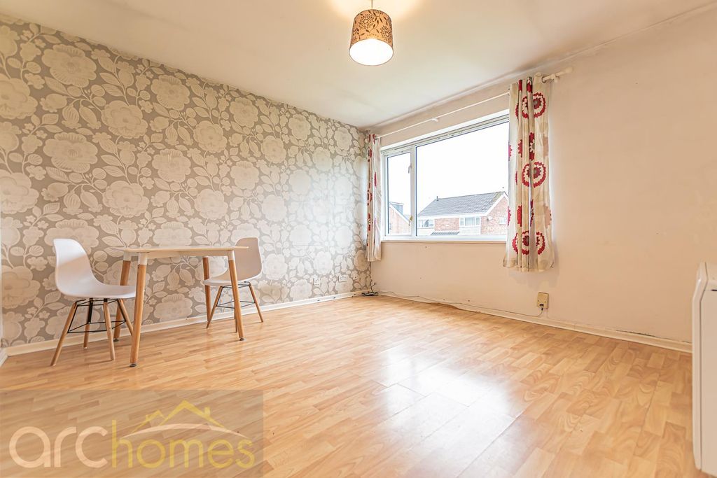 Property photo 2 of 15 Dsc_0058 (1).Jpg