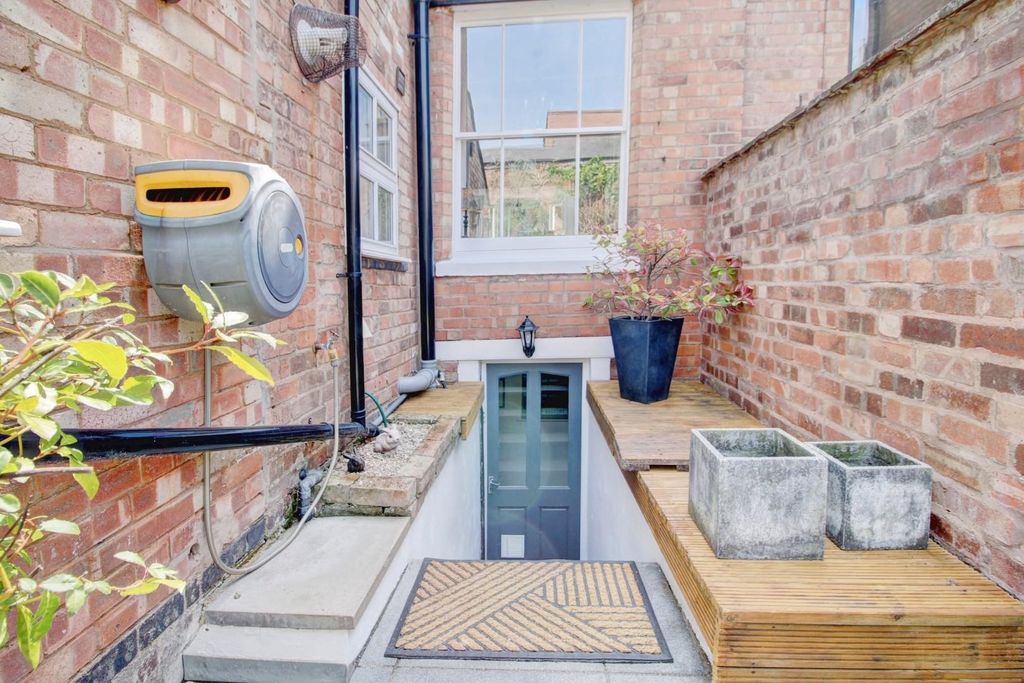 Additional image 46 of 5 bed semi-detached house for saleChester House, Leicester Street, Leamington Spa CV32