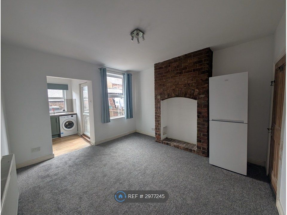 Property photo 3 of 8