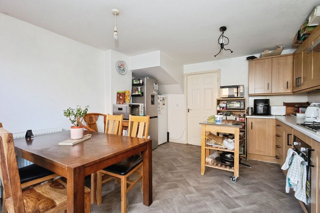 Property photo 2 of 25 Pbox-Img.Jpg
