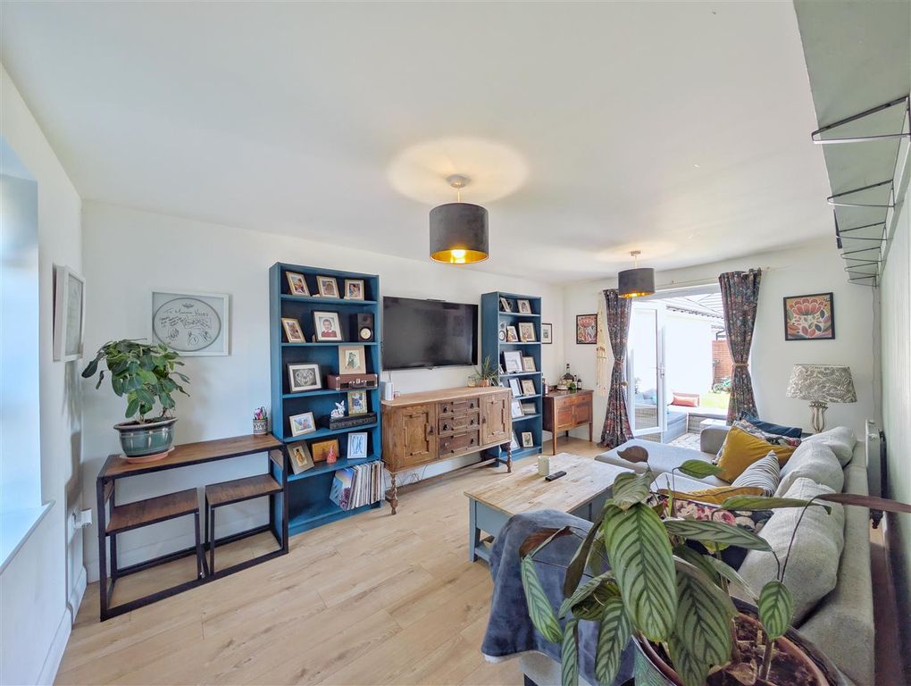 Property photo 2 of 24