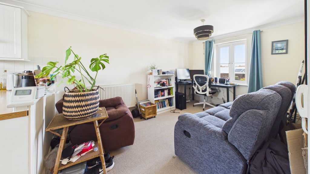 Property photo 2 of 7