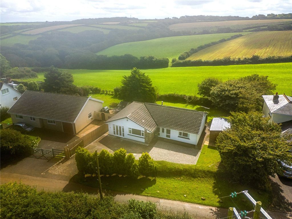 Property photo 2 of 30 Picture No. 31