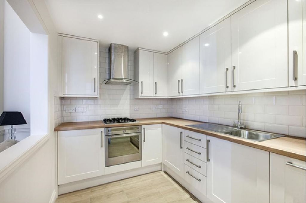Property photo 2 of 5