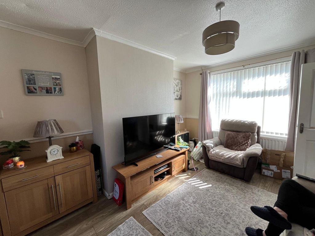 Property photo 3 of 16