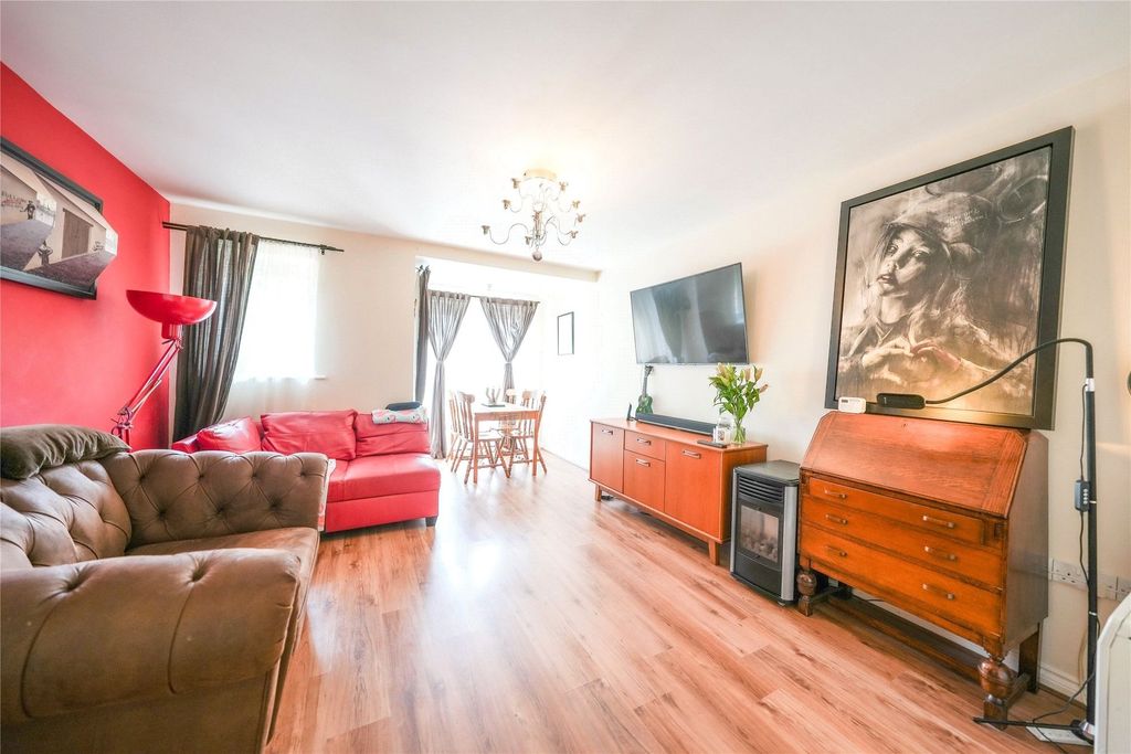 Property photo 2 of 13 Lounge/Diner