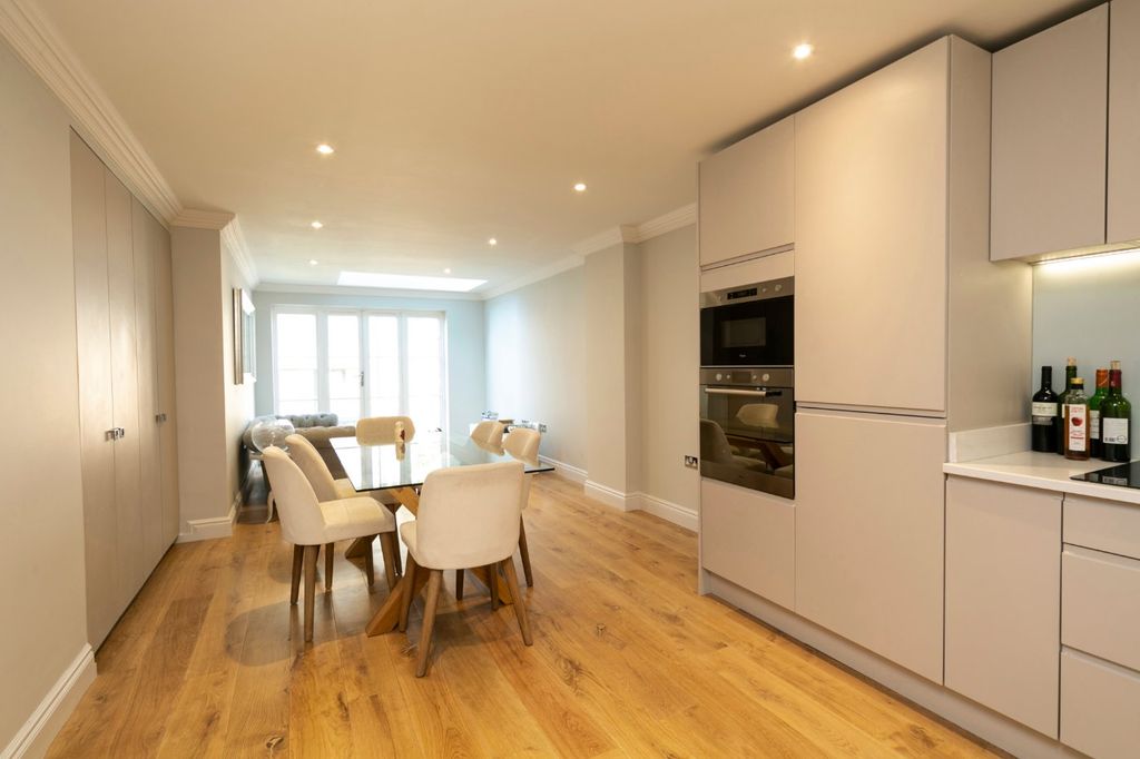 Property photo 3 of 9 Picture No. 20