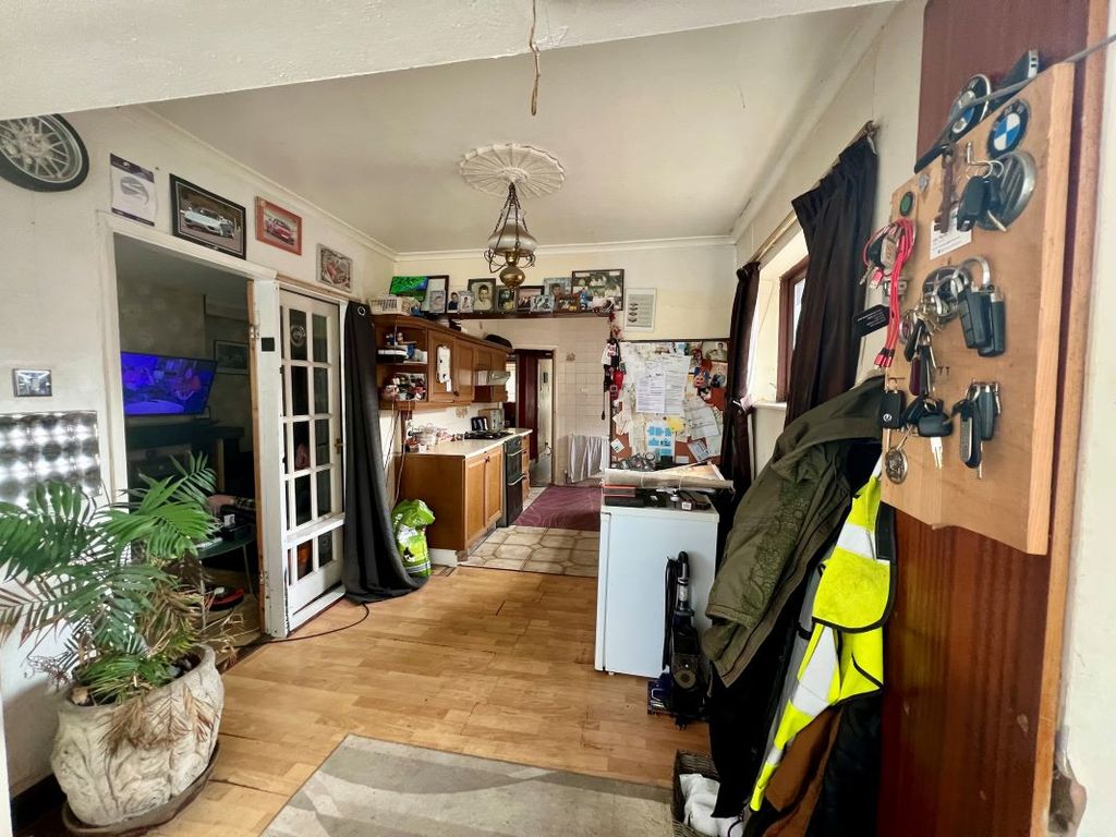 Property photo 3 of 10 Image 3