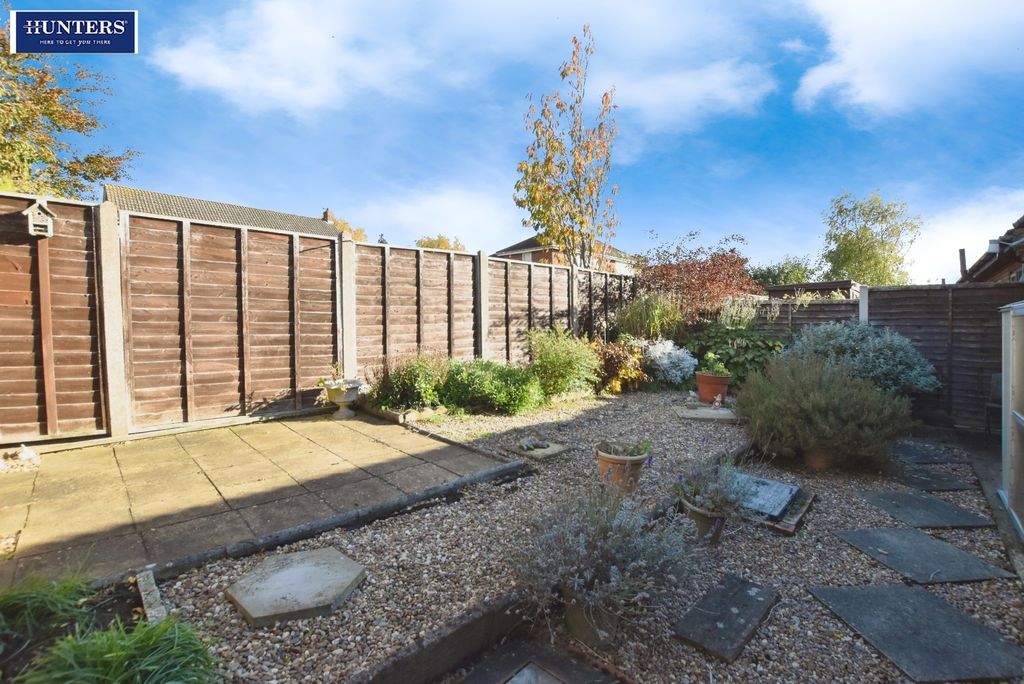 Property photo 3 of 20 Garden