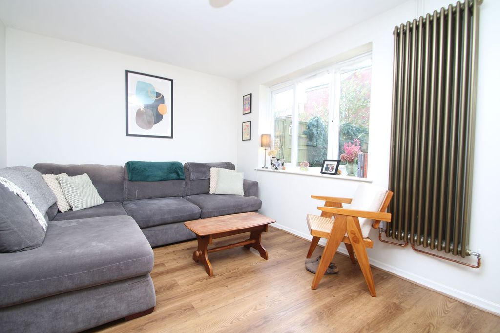 Property photo 3 of 14