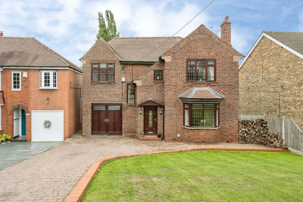 Property photo 1 of 32