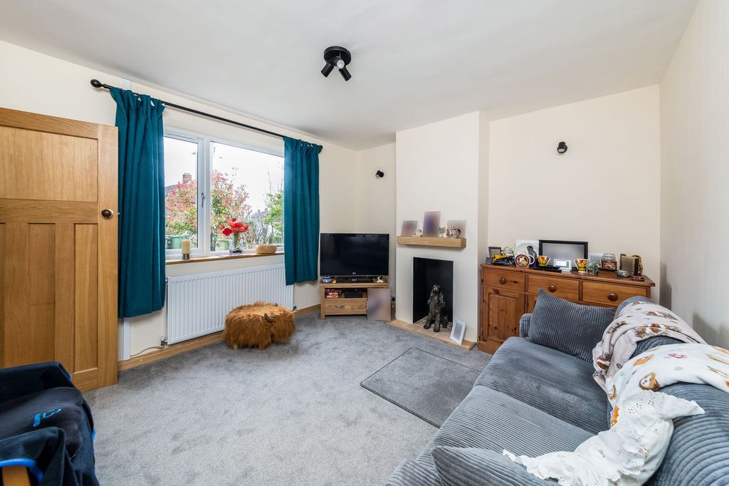 Property photo 2 of 16