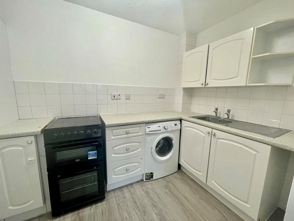 Property photo 3 of 6 669202