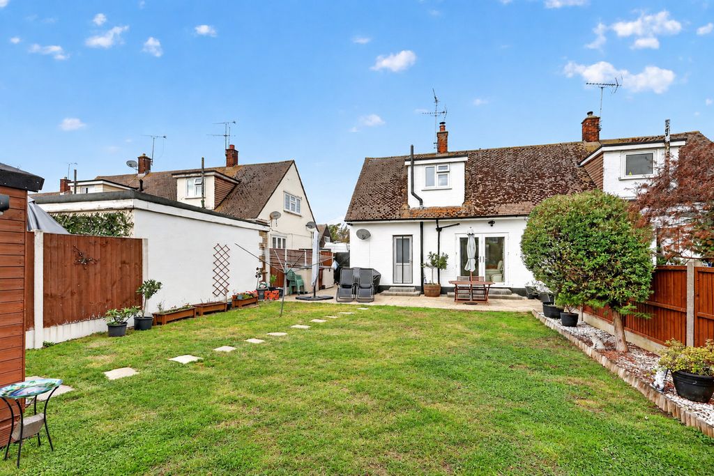 Property photo 2 of 18