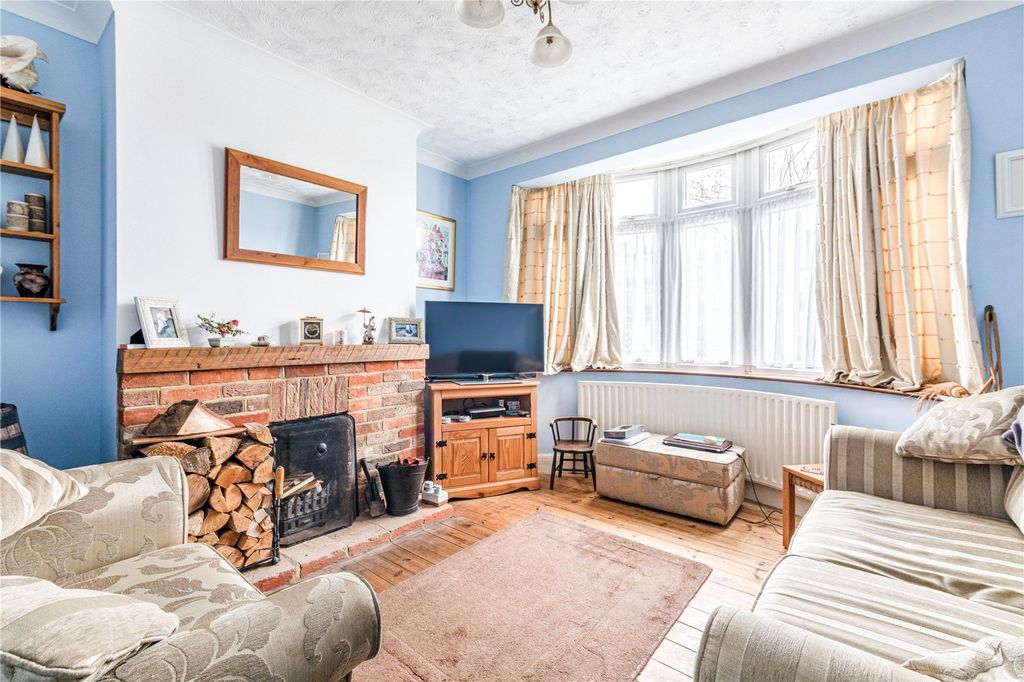 Property photo 3 of 22 Picture No. 11