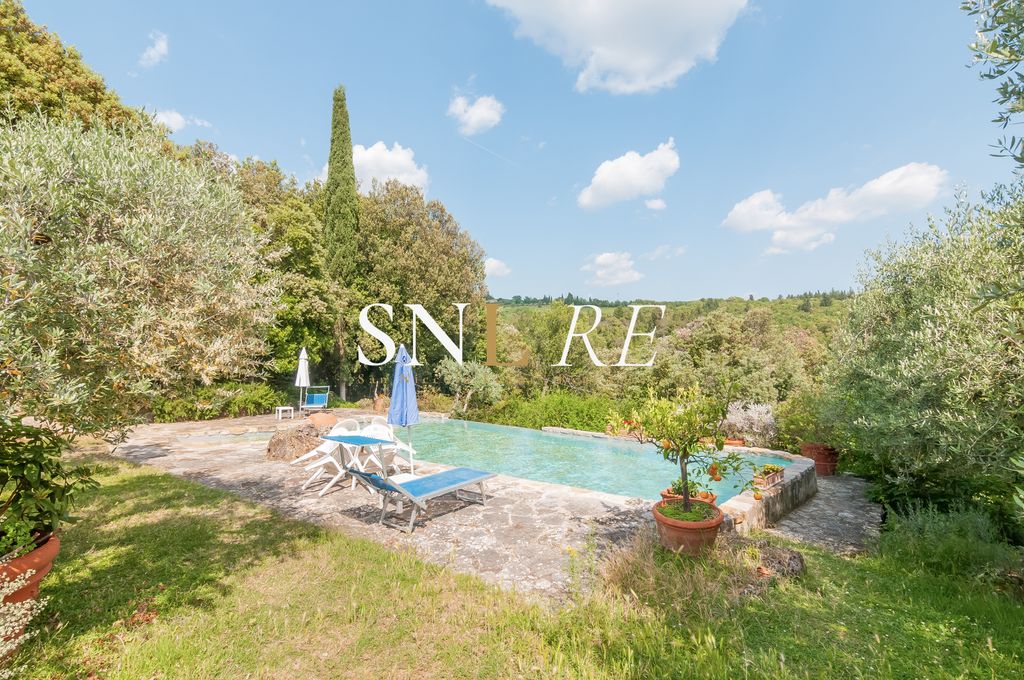 Property photo 2 of 42
