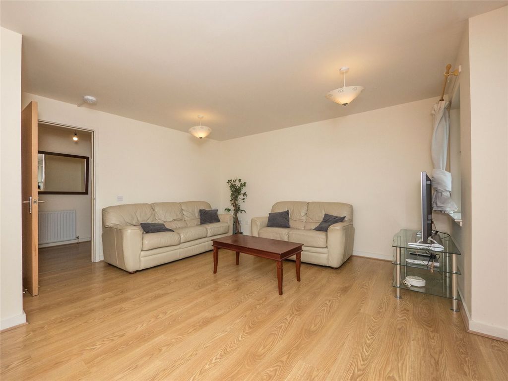 Property photo 2 of 17 Photo 2