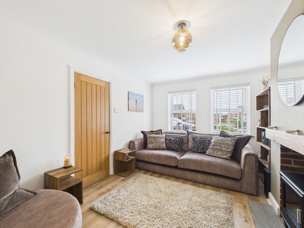 Property photo 3 of 20 4880069