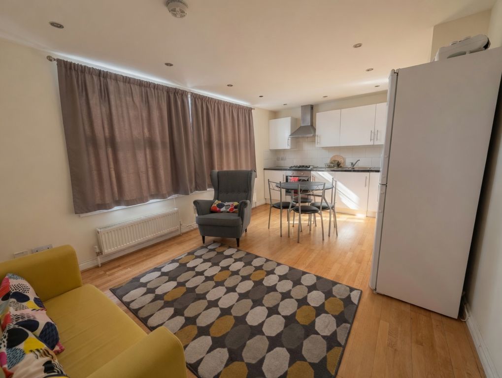 Property photo 2 of 6