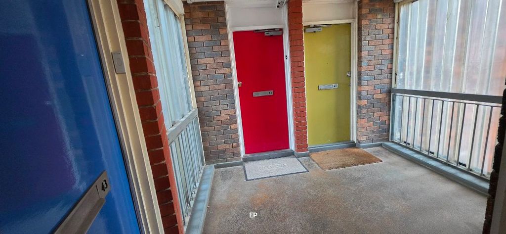 Property photo 3 of 18