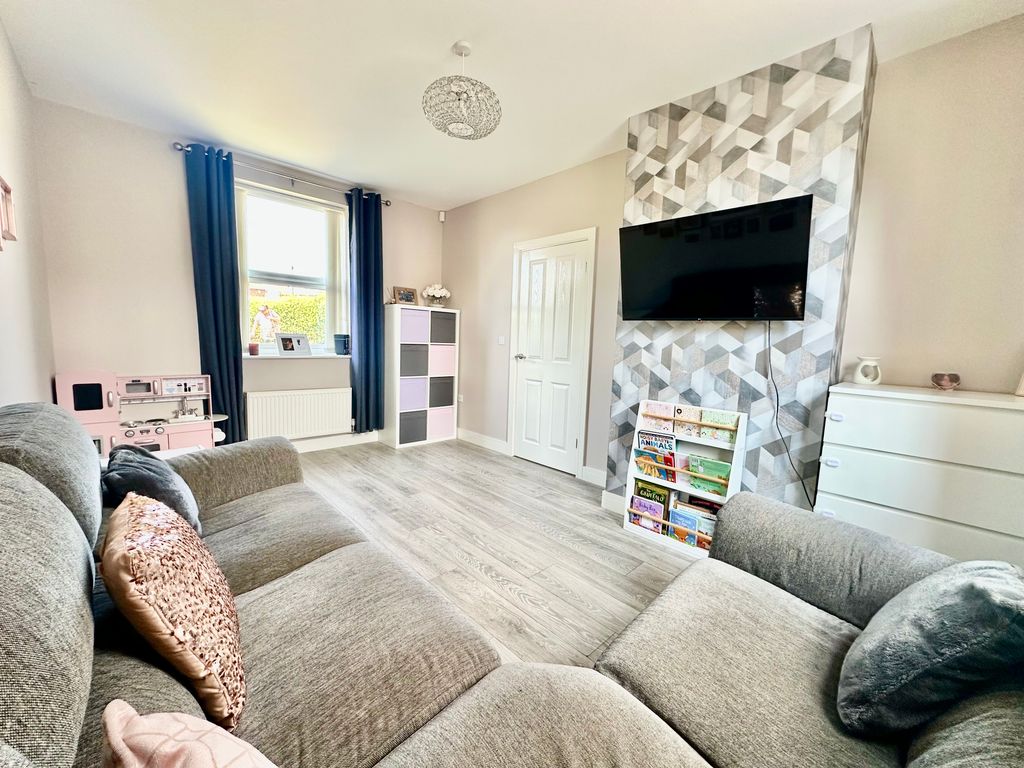 Property photo 3 of 23 Img_7840