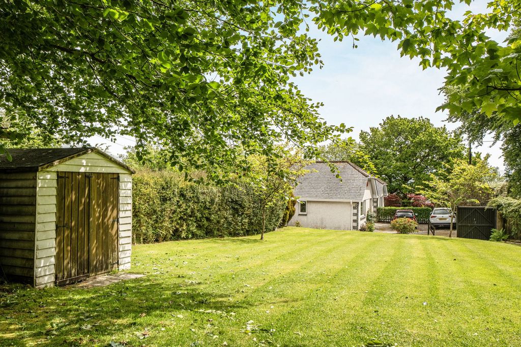 Property photo 2 of 23