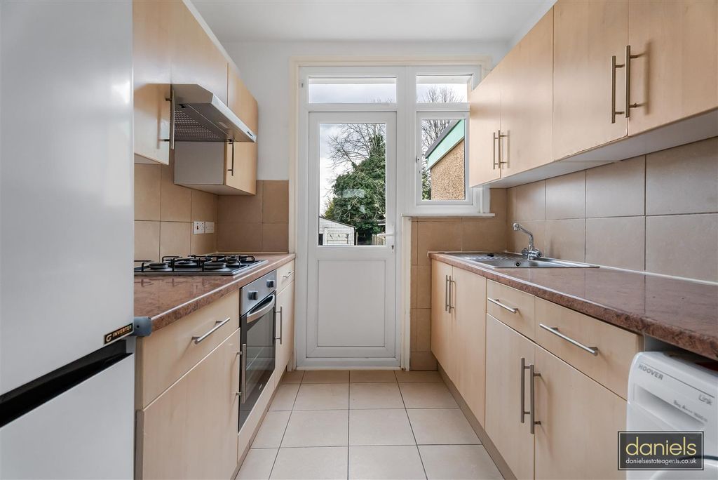 Property photo 3 of 14 18_77996_Watermarked.Jpg