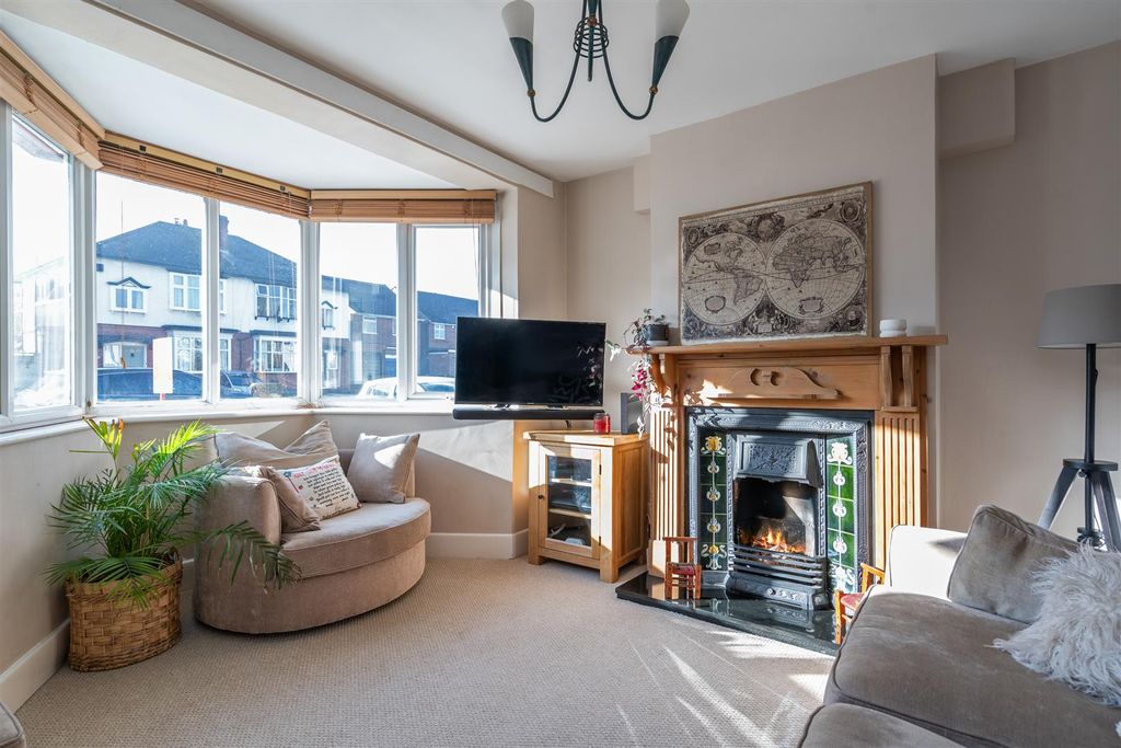 Property photo 3 of 15 171 Ulverley Green Road, Olton, B92 8Aa Dms3013_4.