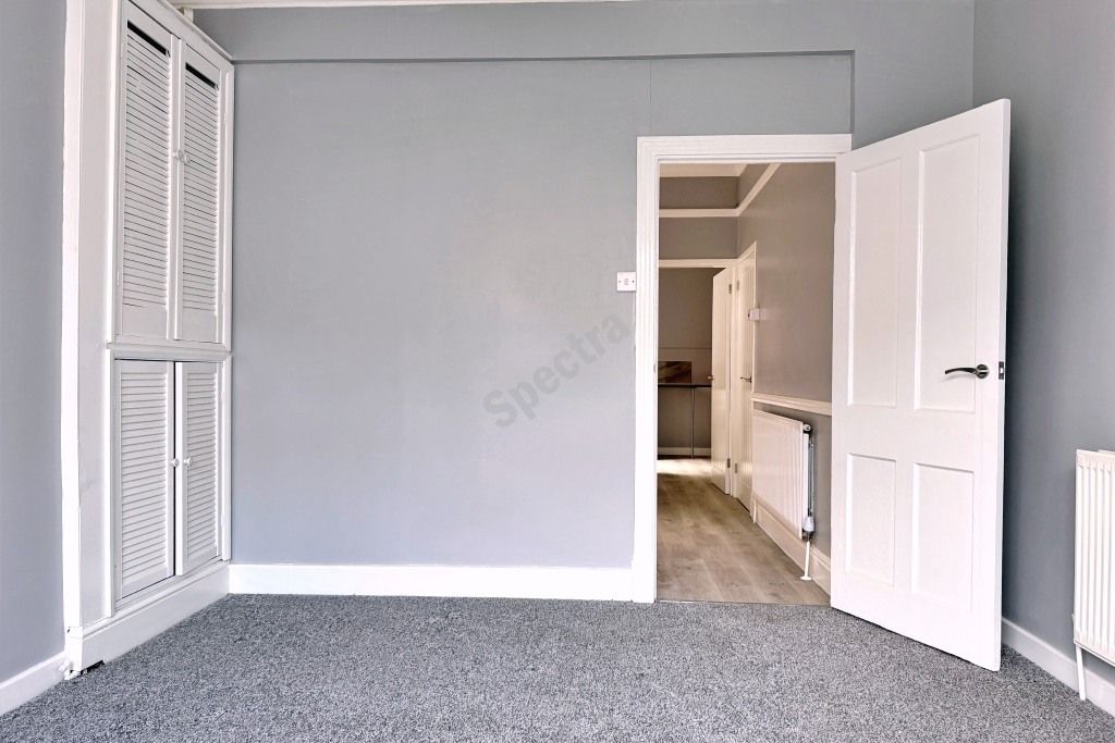 Property photo 2 of 8 Gallery