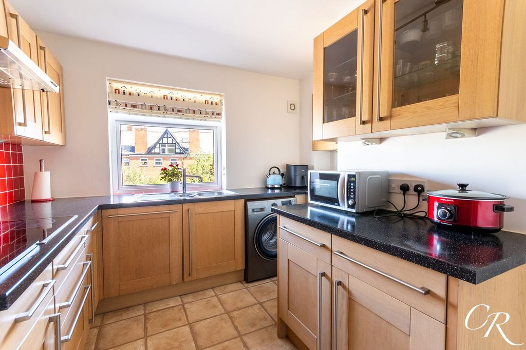 Property photo 3 of 15