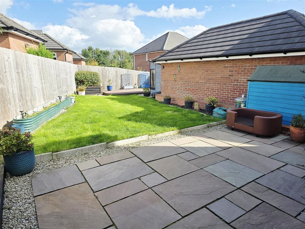 Property photo 3 of 21
