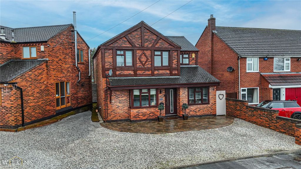 Property photo 1 of 40 Picture No. 04