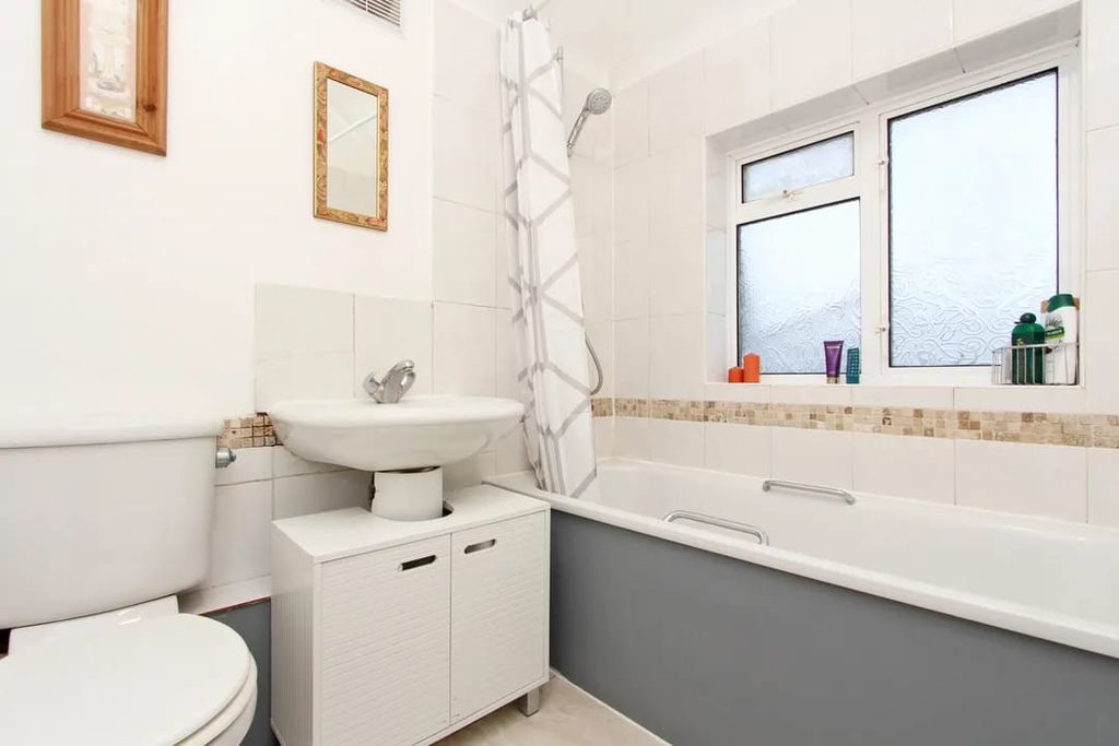 Property photo 2 of 2