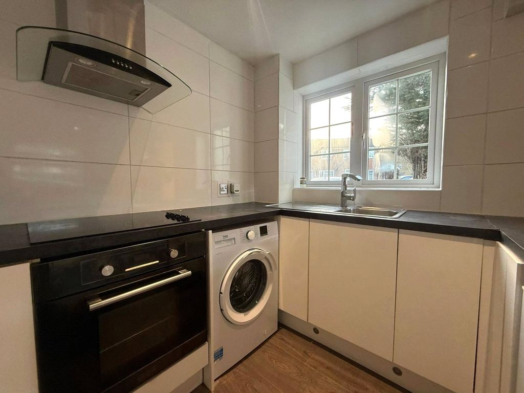 Property photo 3 of 7 Picture No. 19