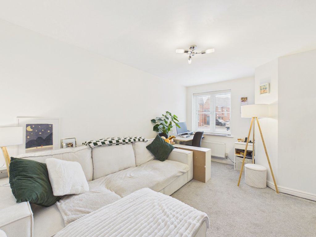Property photo 2 of 12 5223734